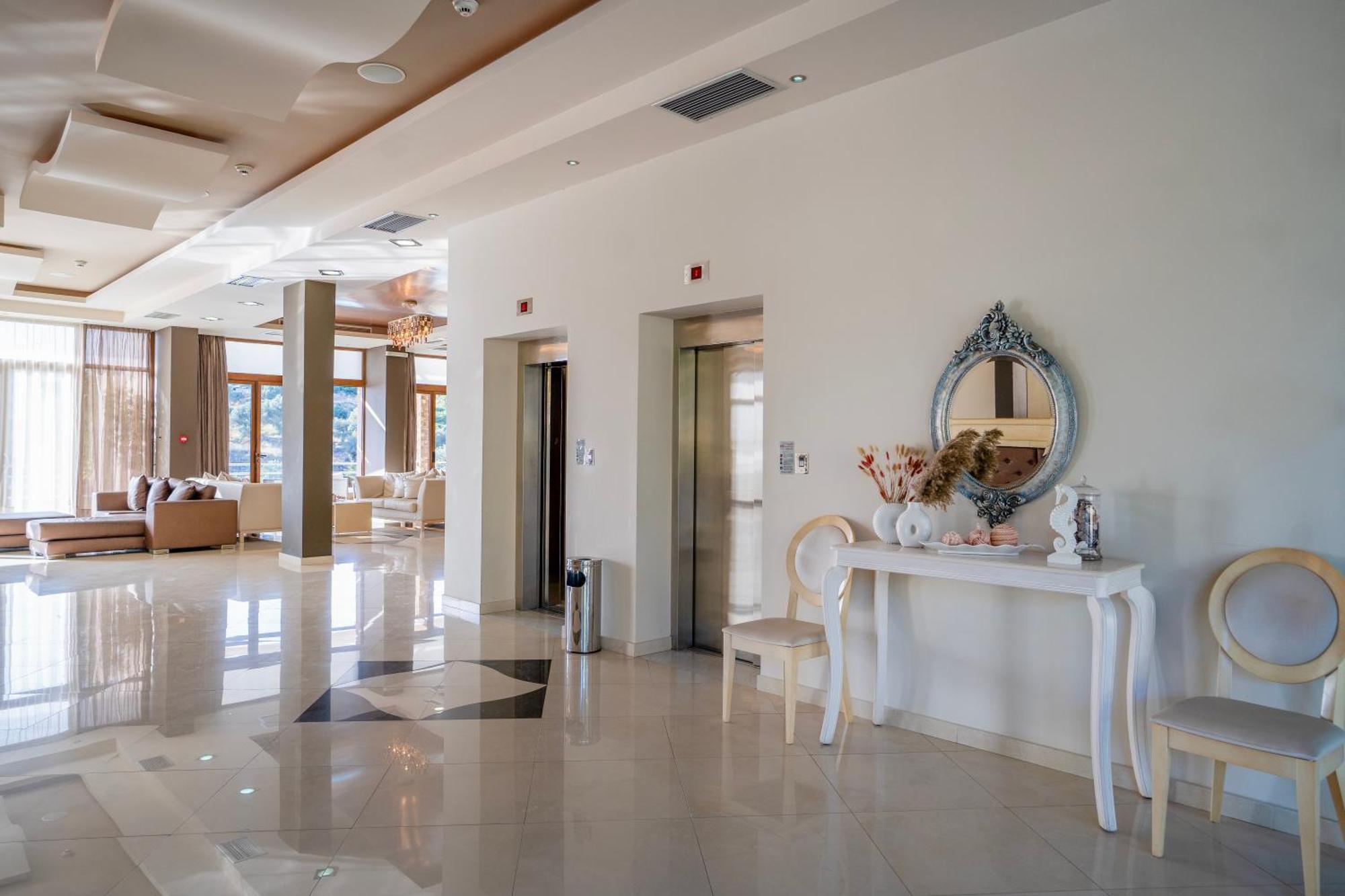 Evia Hotel & Suites Marmari  Bagian luar foto