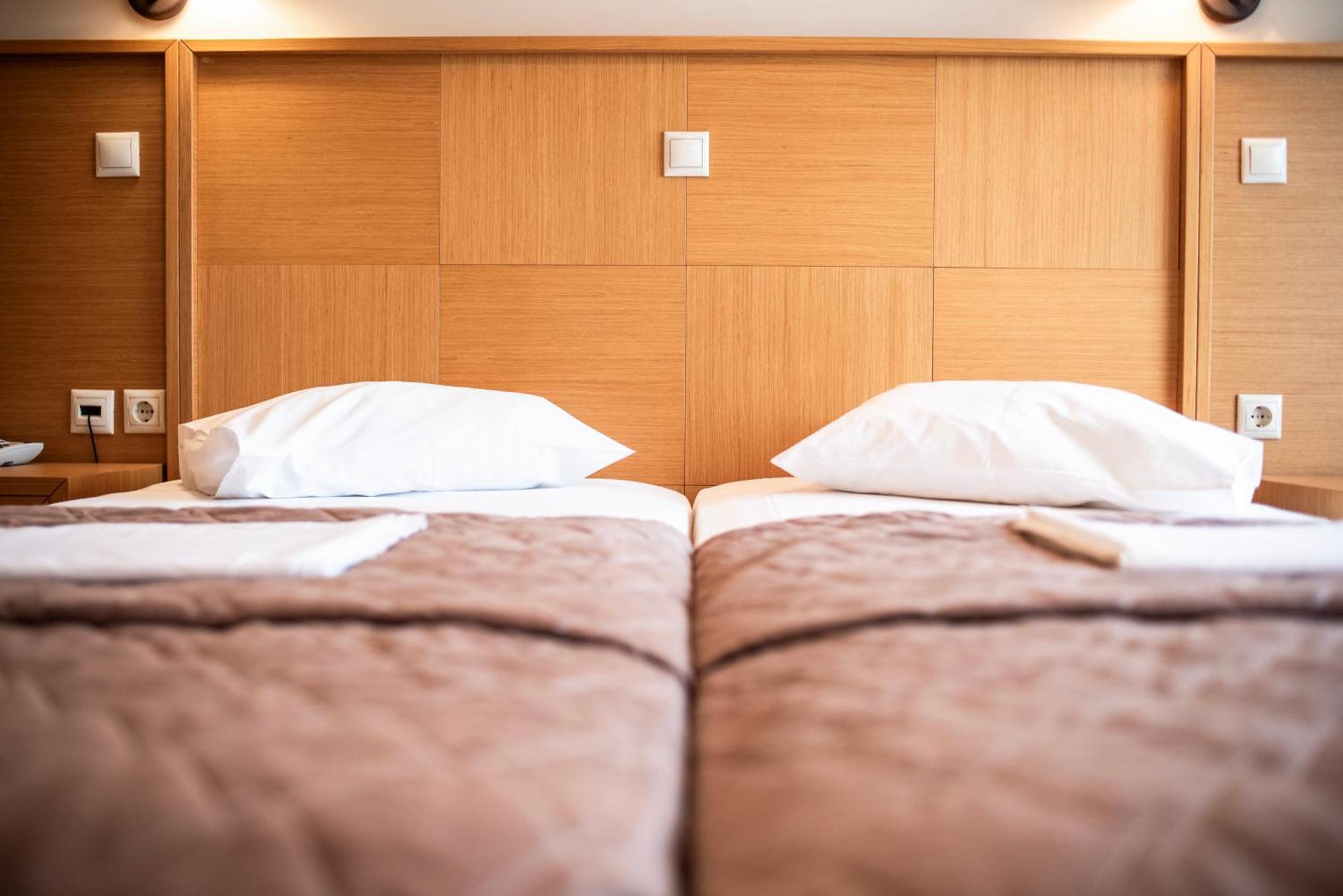 Evia Hotel & Suites Marmari  Bagian luar foto