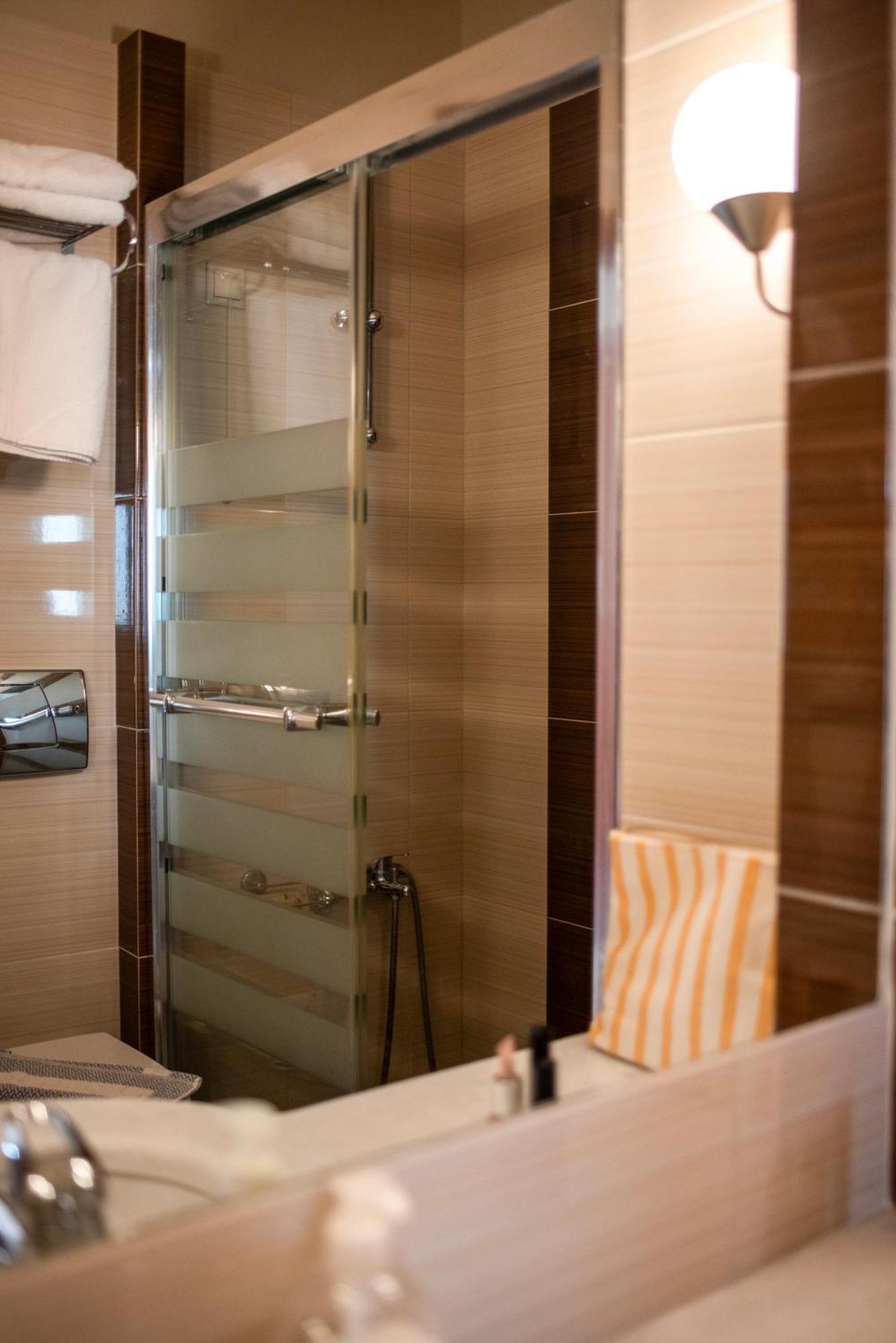 Evia Hotel & Suites Marmari  Bagian luar foto