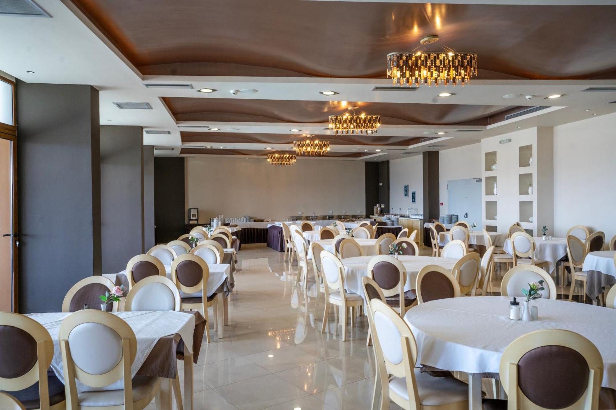Evia Hotel & Suites Marmari  Bagian luar foto