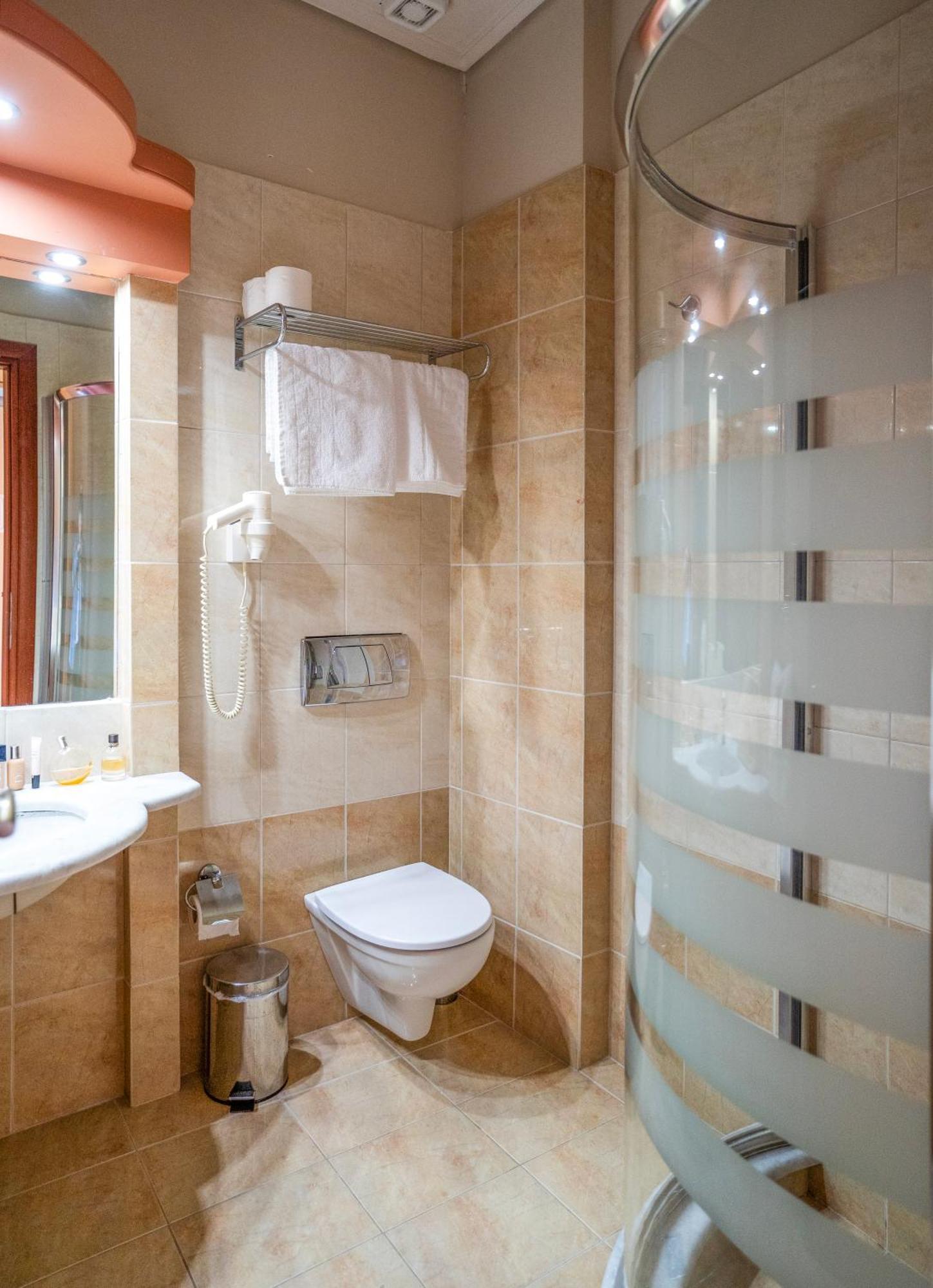 Evia Hotel & Suites Marmari  Bagian luar foto