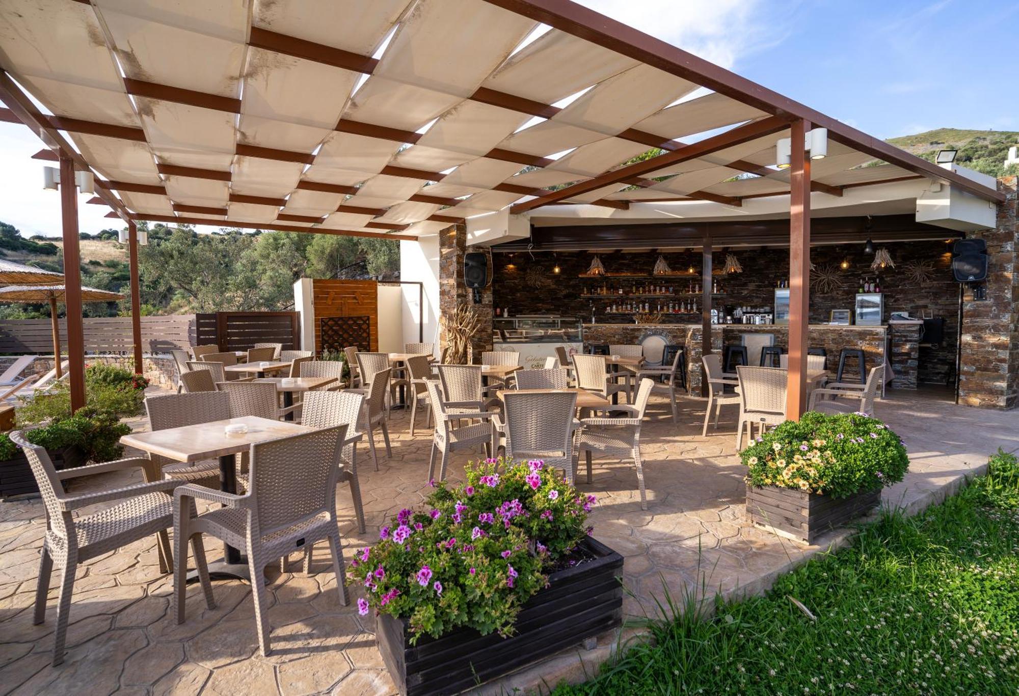 Evia Hotel & Suites Marmari  Bagian luar foto